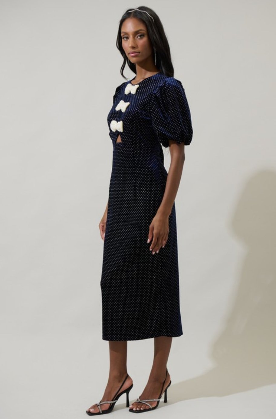 Mila polka dot navy dress, back view with invisible zipper