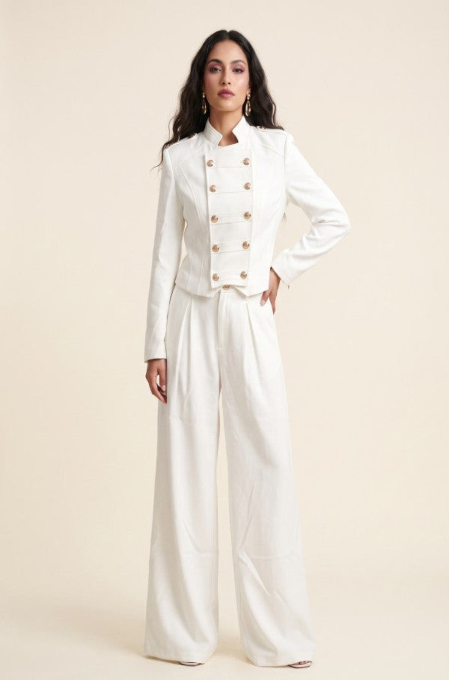 The First Lady set, close-up of the gold button detailing