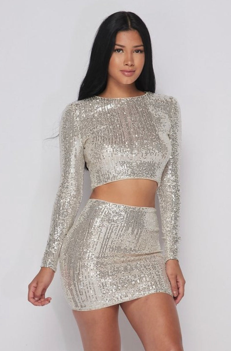 silver sequin two-piece set dress, two-piece silver dress, two-piece silver sequin dress, two-piece silver set, dresses, sequin dresses, long sleeve sequin set